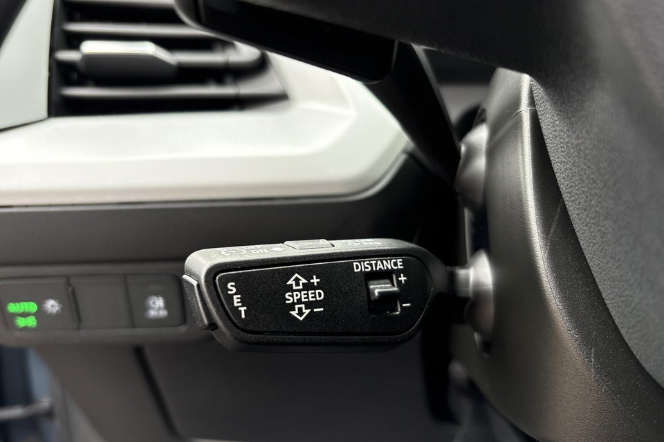 Audi Q4 e-tron 40 Attitude 5d