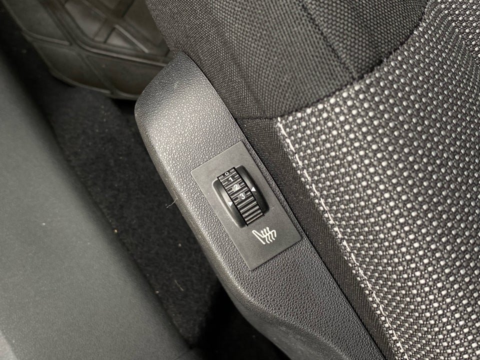 Citroën C4 Cactus 1,6 BlueHDi 100 Challenge ETG6 Van 5d