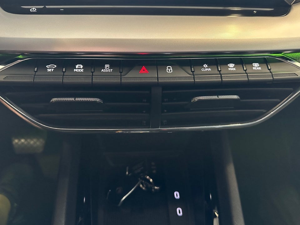 Skoda Octavia 1,4 TSi iV Plus Combi DSG 5d