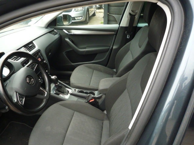 Skoda Octavia 2,0 TDi 150 Style Combi DSG 5d