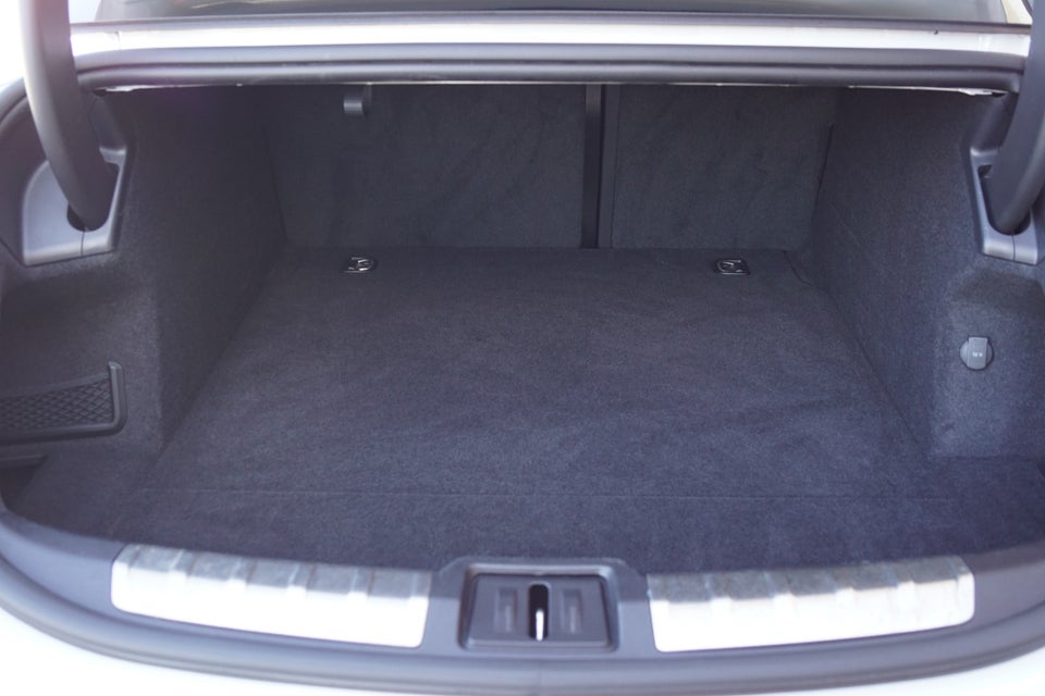 Porsche Taycan Turbo Performance+  4d