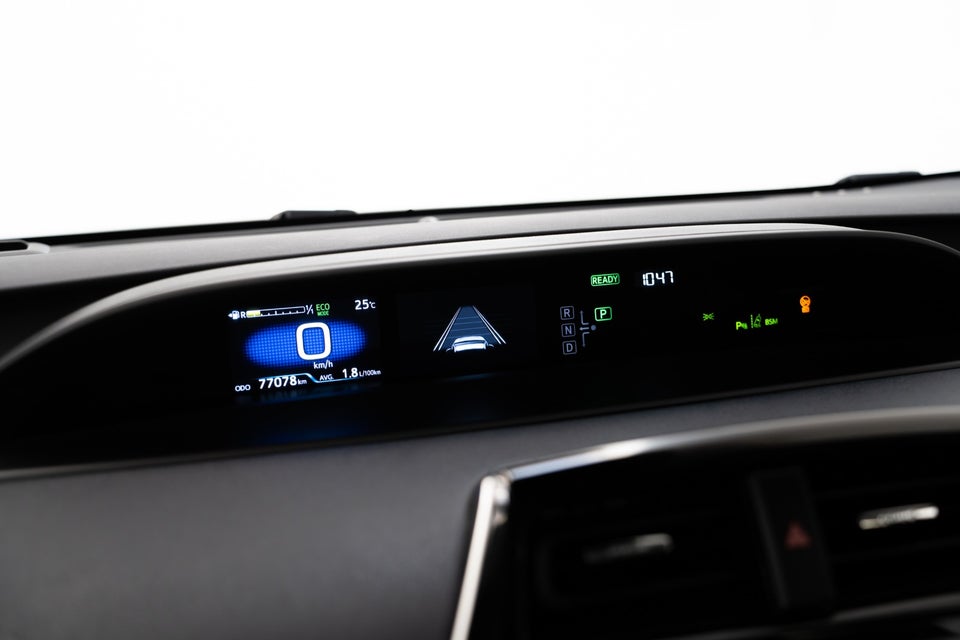 Toyota Prius 1,8 Plug-in Hybrid H4 MDS 5d