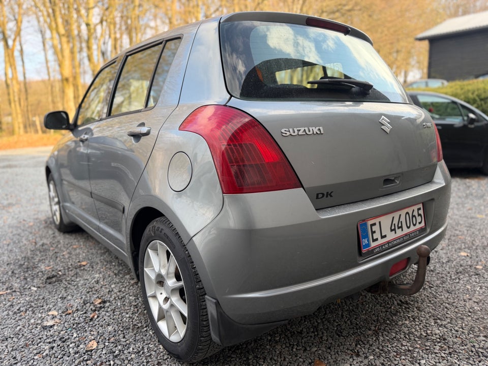 Suzuki Swift 1,5 GL-A 5d
