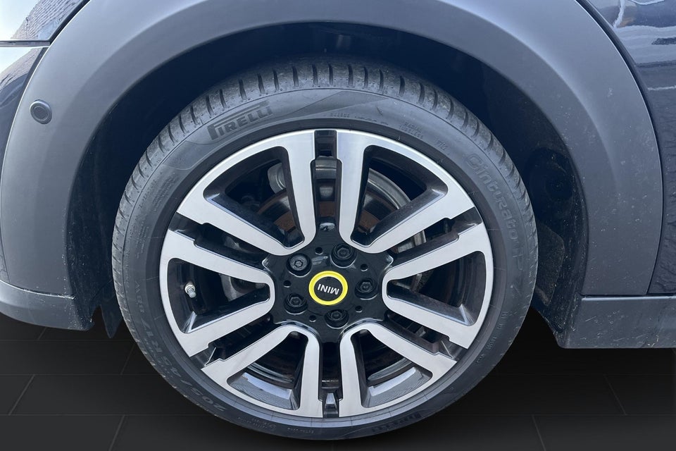 MINI Cooper SE Maximise 3d