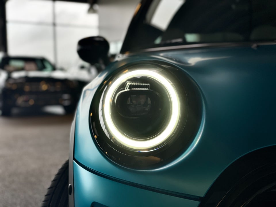 MINI Cooper SE Maximise 3d