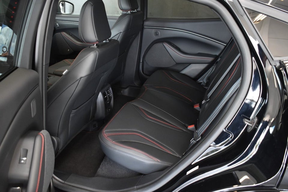 Ford Mustang Mach-E 75 Premium Standard Range AWD 5d