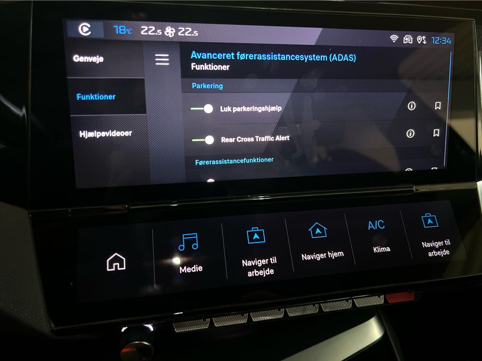 Peugeot 308 1,6 Hybrid First Selection EAT8 5d