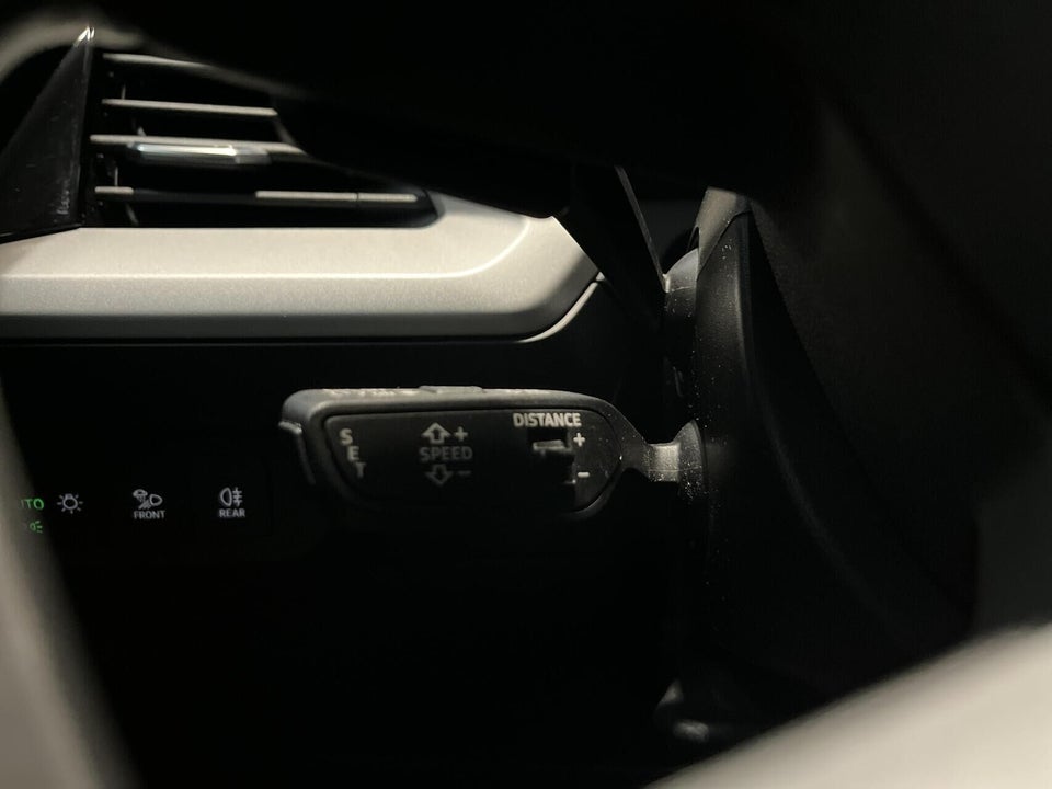 Audi Q4 e-tron 40  5d