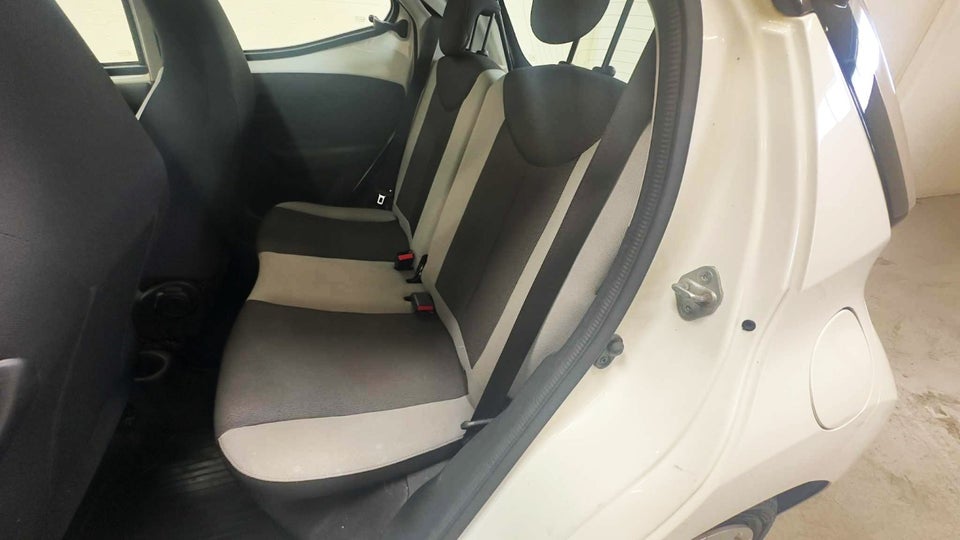 Toyota Aygo 1,0 VVT-i x-touch 5d