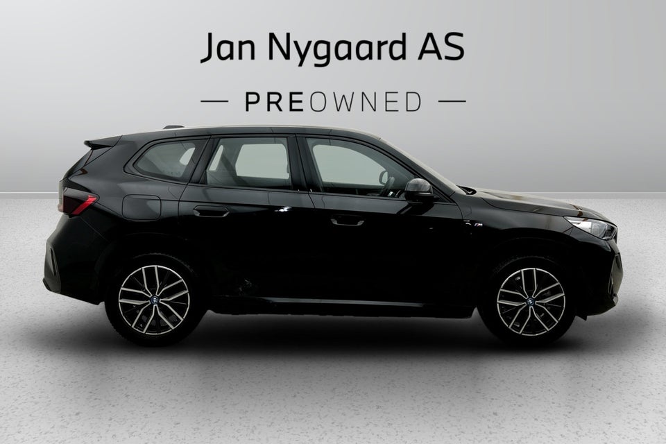 BMW iX1 eDrive20 M-Sport 5d