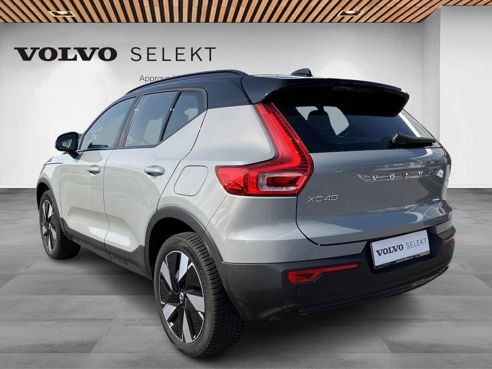 Volvo XC40 ReCharge Extended Range Plus 5d