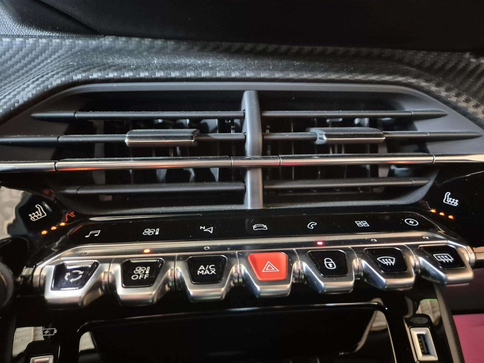 Peugeot e-2008 50 GT Sky 5d
