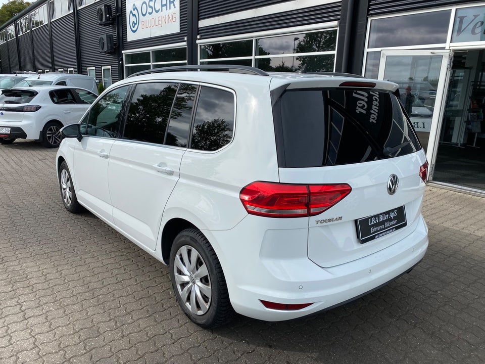 VW Touran 2,0 TDi 115 Comfortline DSG Van 5d