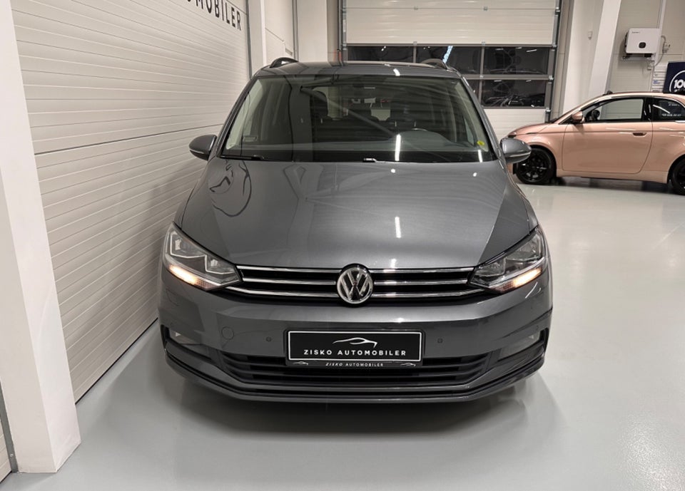 VW Touran 1,6 TDi 115 Comfortline DSG 7prs 5d