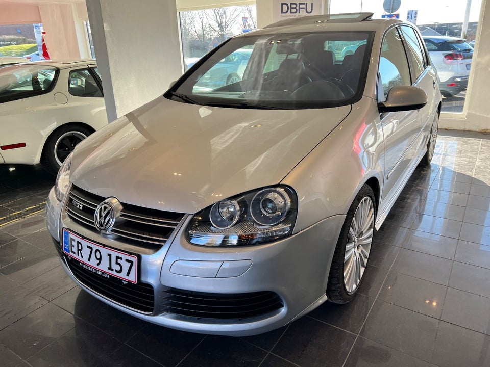 VW Golf V 3,2 R32 4Motion 5d