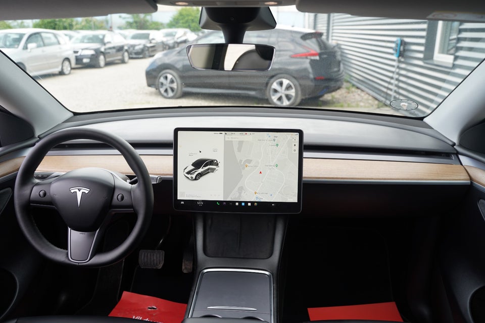 Tesla Model Y Long Range AWD 5d