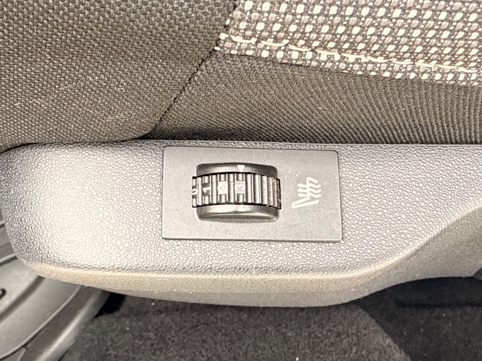 Citroën C4 Cactus 1,6 BlueHDi 100 Feel Van 5d