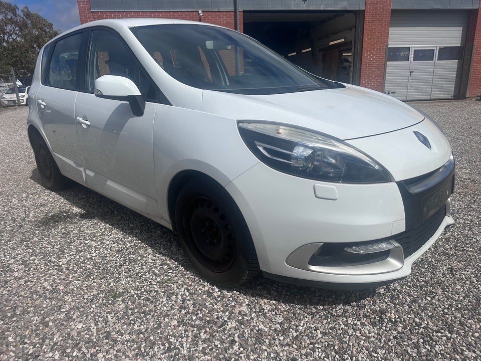 Renault Scenic III 1,5 dCi 110 Dynamique 5d