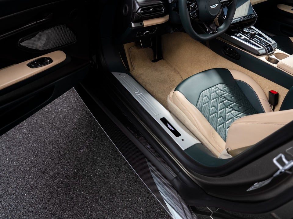 Aston Martin Vanquish 5,2 V12 Volante aut. 2d