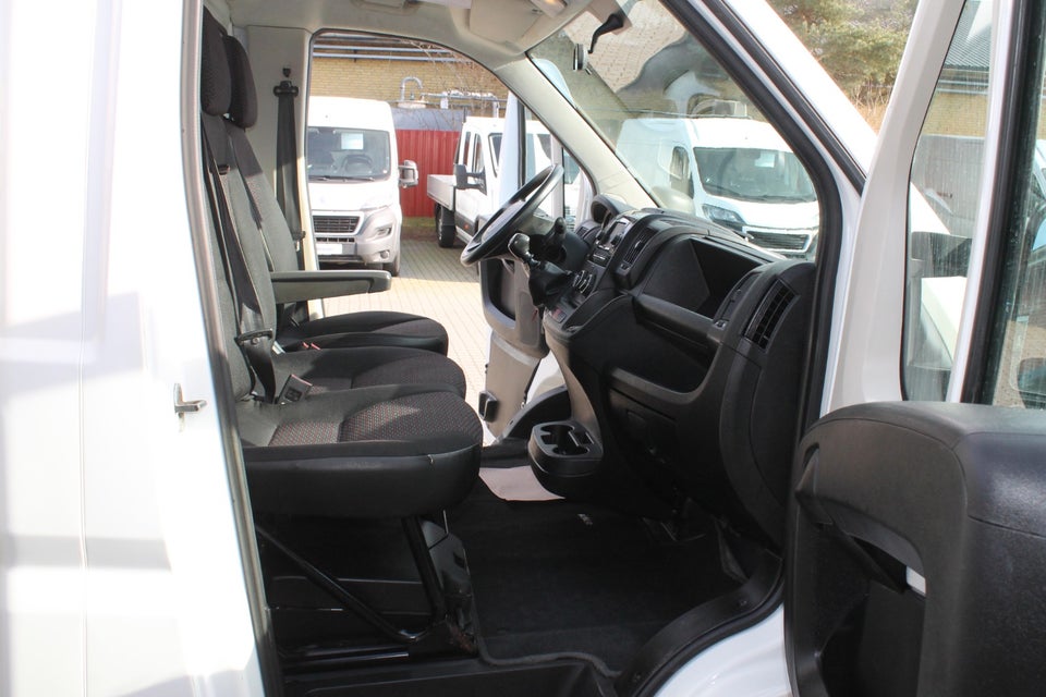 Peugeot Boxer 335 2,2 BlueHDi 165 L3 Plus 2d