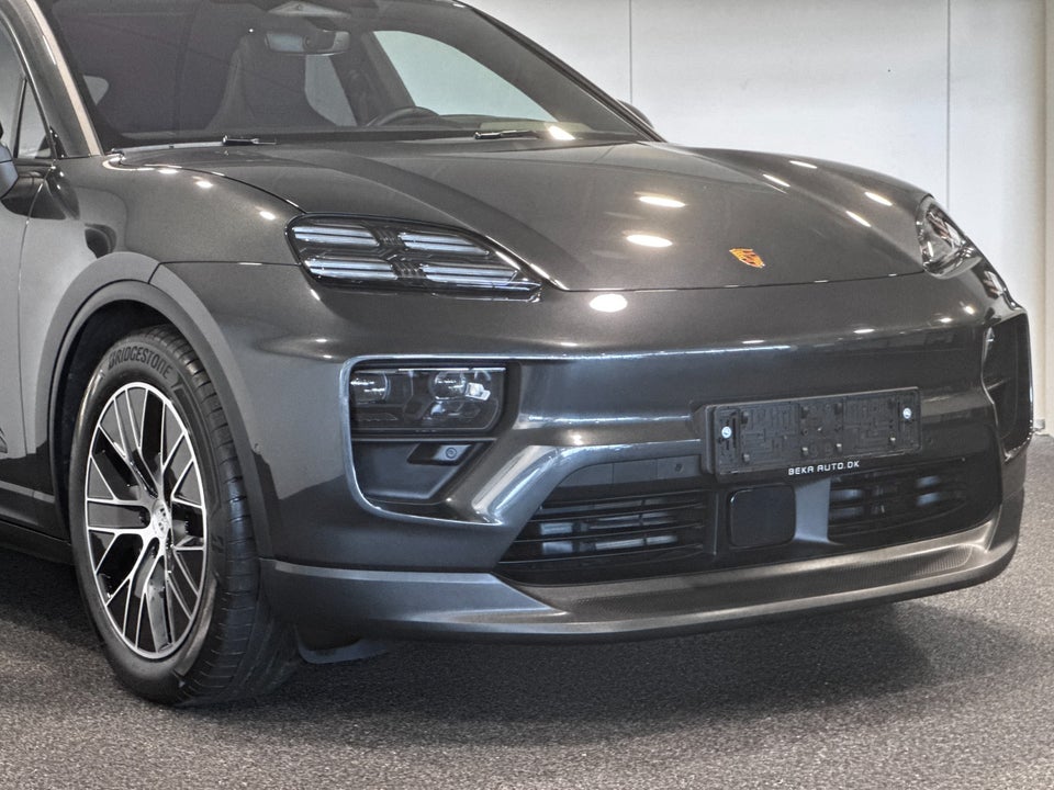 Porsche Macan 4 5d