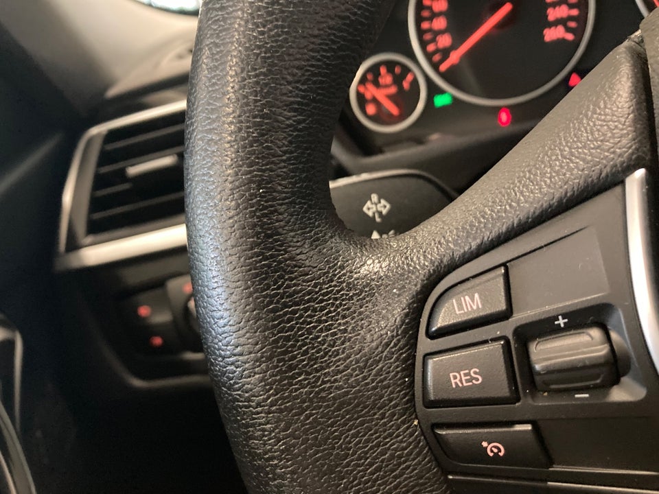 BMW 320d 2,0 Advantage aut. 4d
