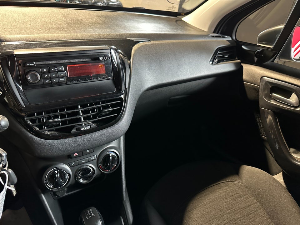 Peugeot 208 1,0 VTi Access 5d