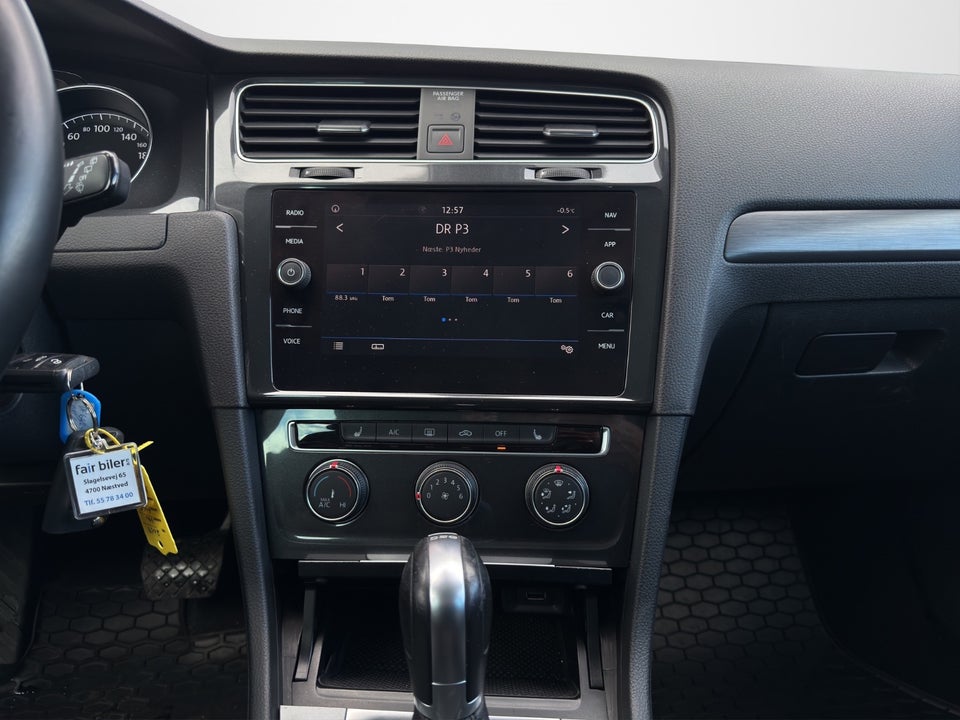 VW Golf VII 1,6 TDi 115 Highline DSG 5d