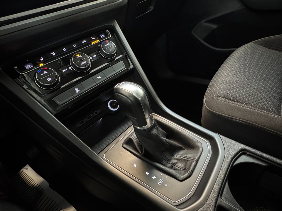 VW Touran 1,6 TDi 115 Comfortline DSG 7prs 5d