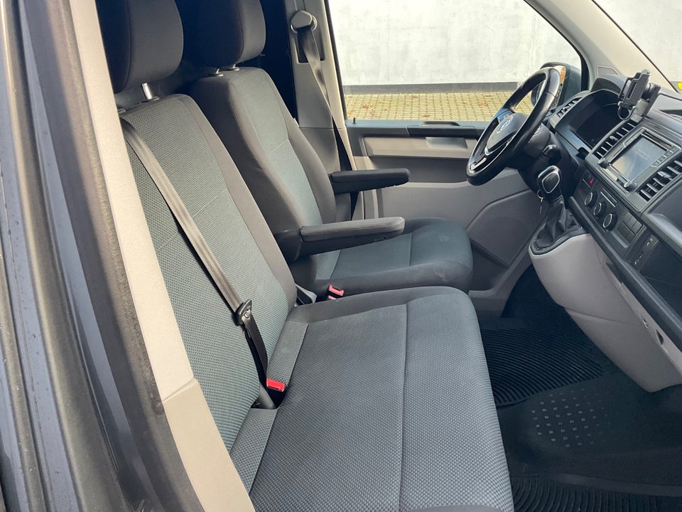 VW Transporter 2,0 TDi 150 Autotransporter DSG 2d