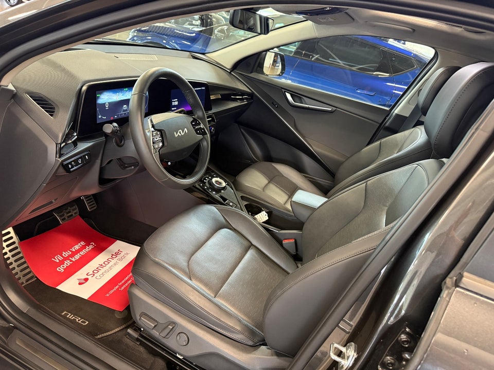 Kia Niro 64 EV Upgrade 5d