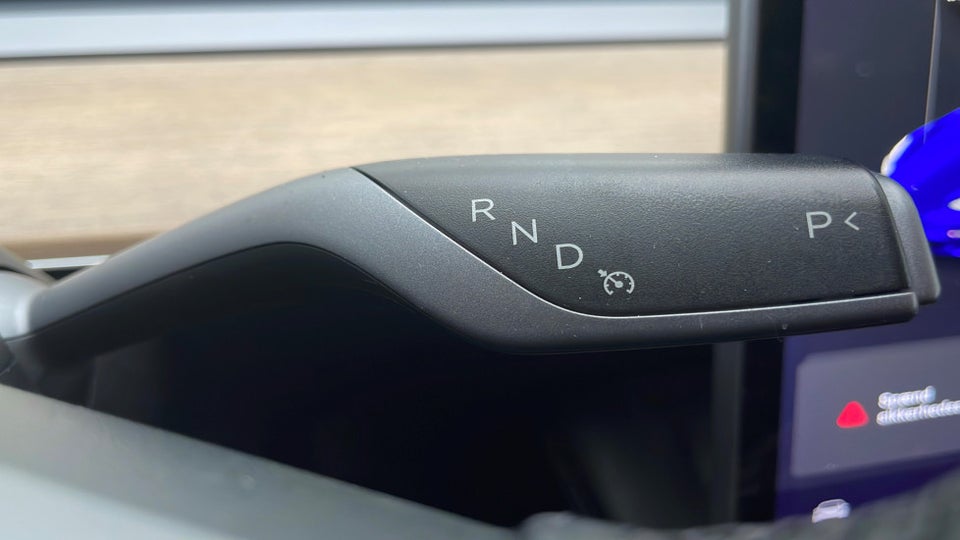 Tesla Model 3 Standard Range+ RWD 4d