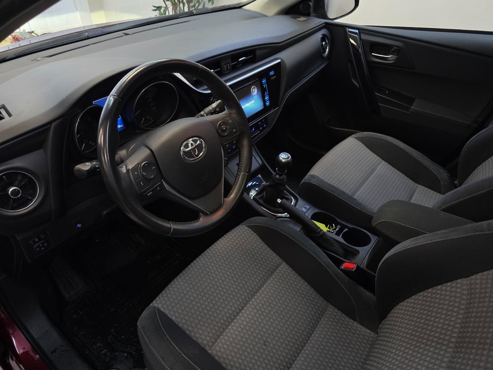 Toyota Auris 1,2 T T2 Style 5d