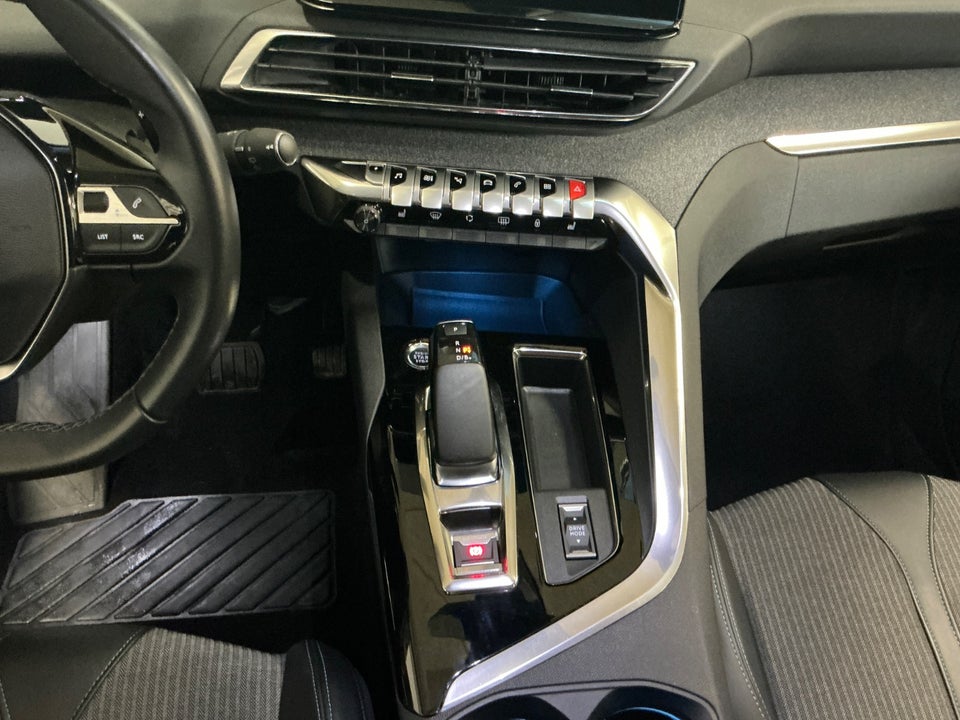 Peugeot 3008 1,6 Hybrid Allure Pack EAT8 5d