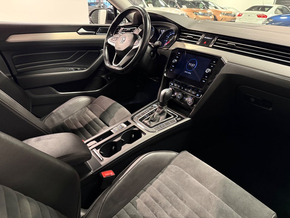 VW Passat 2,0 TSi 190 Elegance+ Variant DSG 5d