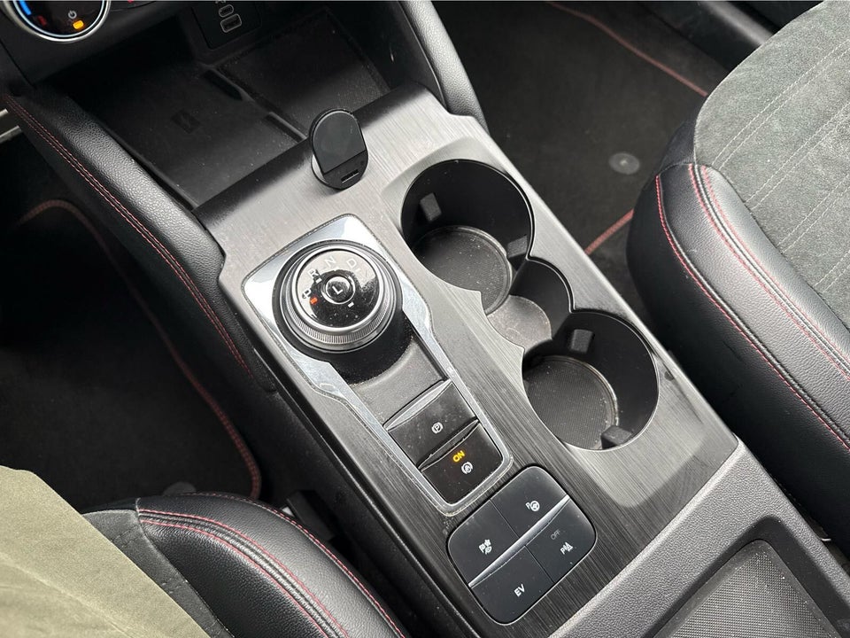 Ford Kuga 2,5 PHEV ST-Line X CVT 5d