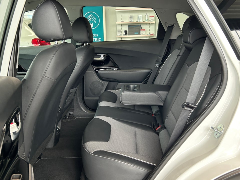 Kia e-Niro 64 Advance 5d