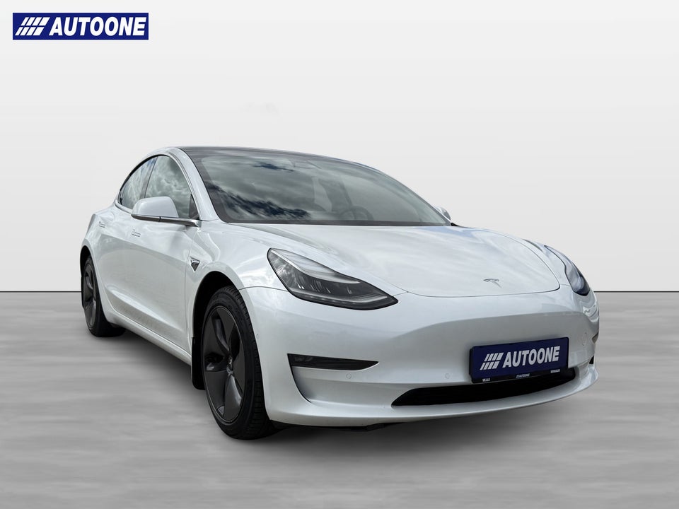 Tesla Model 3 Long Range AWD 4d