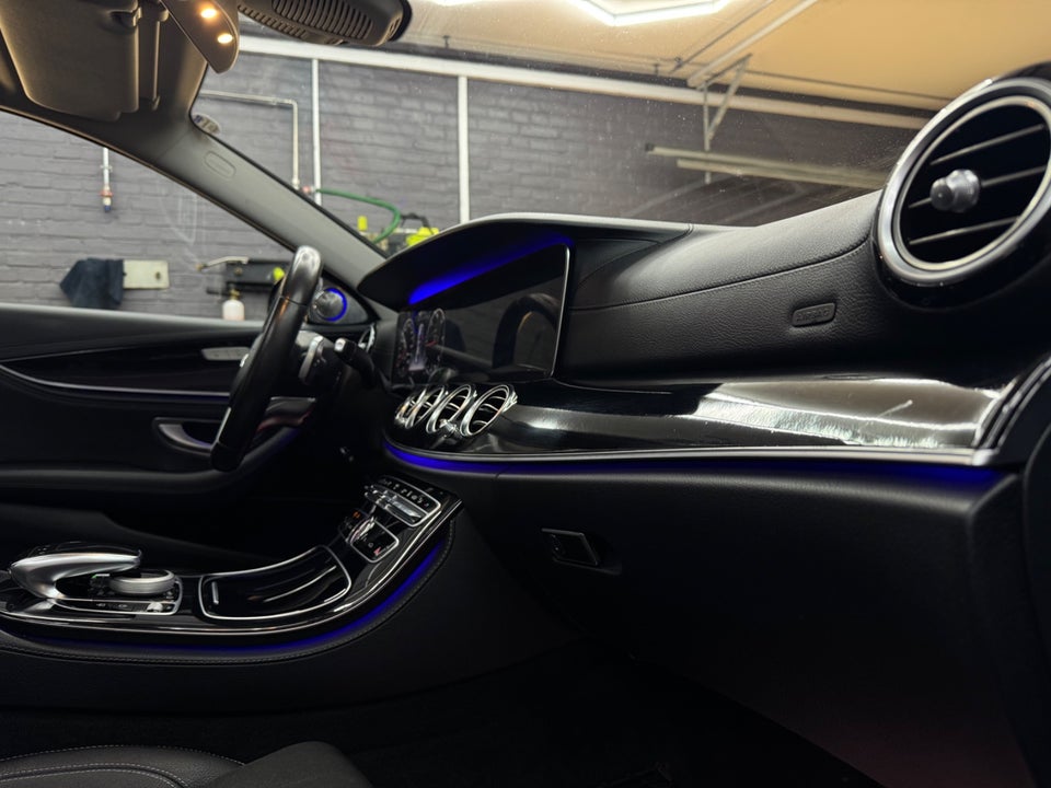 Mercedes E220 d 2,0 AMG Line aut. 4d