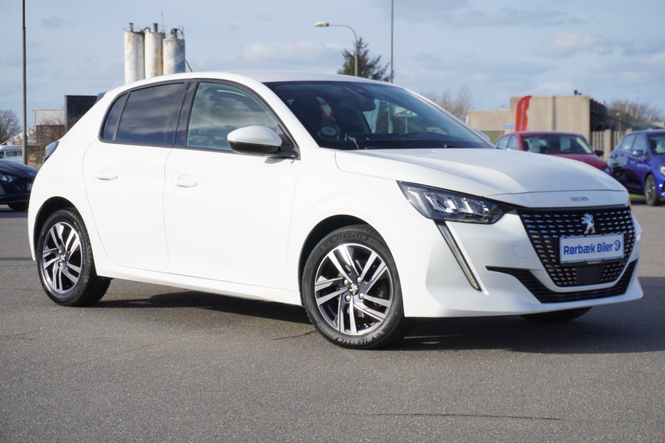 Peugeot 208 1,2 PureTech 100 Allure 5d