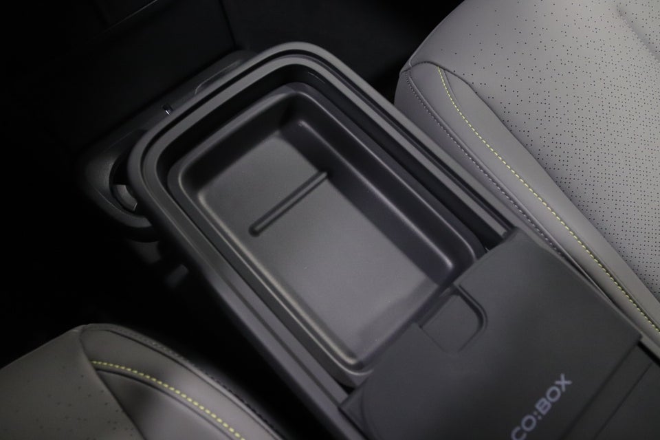 Lynk & Co 02 More 5d