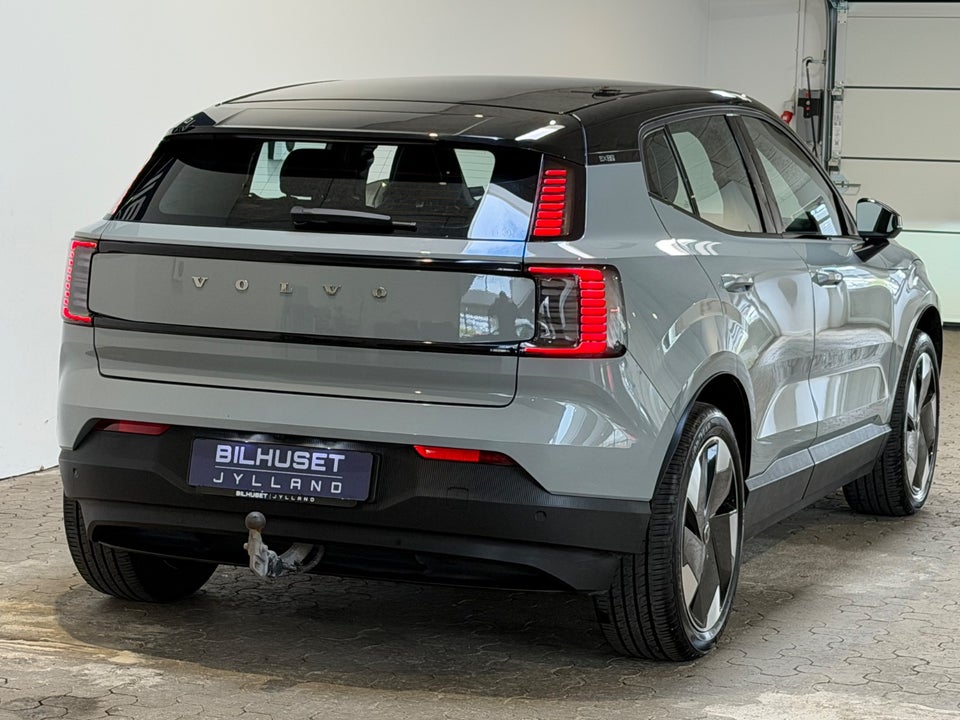Volvo EX30 Extended Range Plus 5d