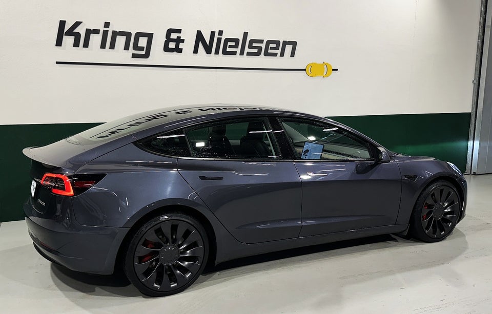 Tesla Model 3 Performance AWD 4d