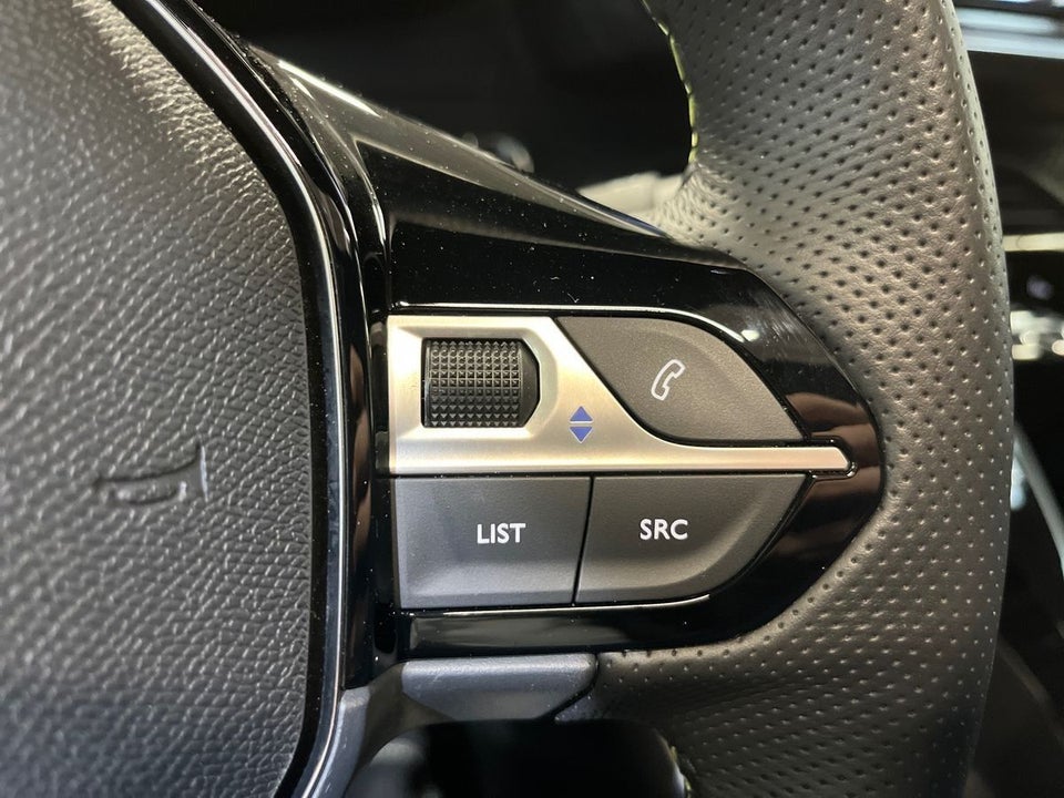 Peugeot e-2008 54 GT Sky 5d