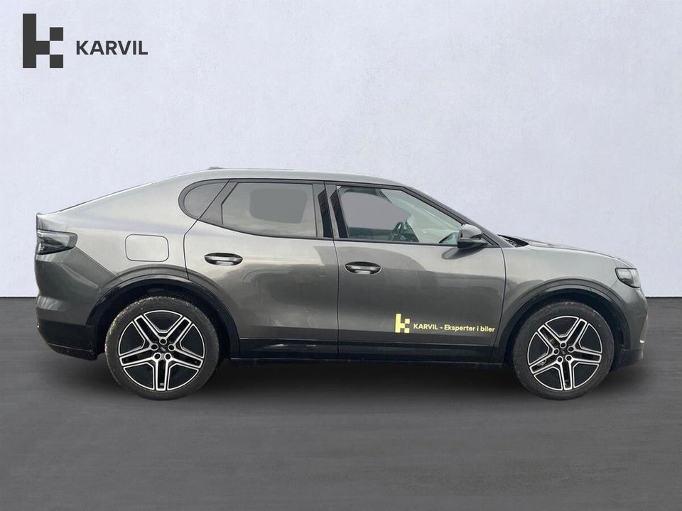 Ford Capri 77 Premium Extended Range 5d