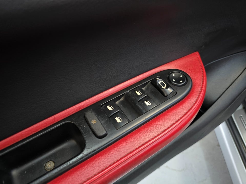 Peugeot 307 2,0 16V CC 2d