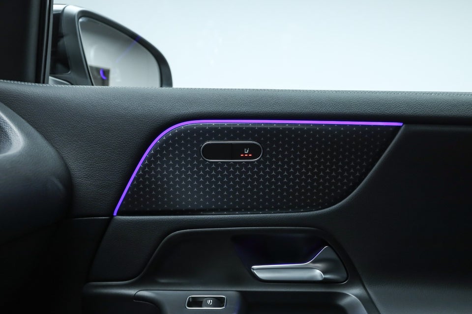 Mercedes EQA350 Progressive 4Matic 5d