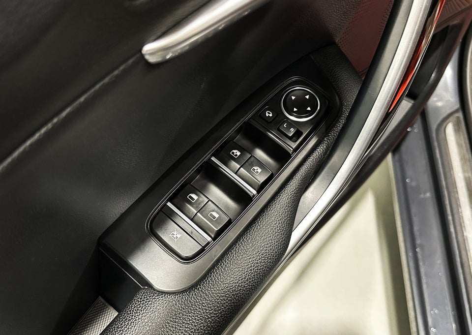 Kia Ceed 1,6 PHEV Prestige SW DCT 5d