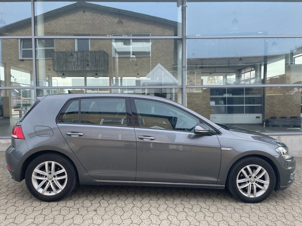 VW Golf VII 1,5 TSi 130 Comfortline DSG 5d