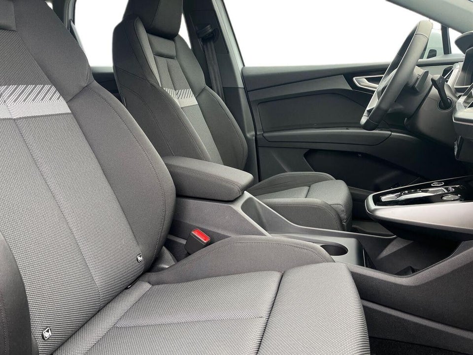 Audi Q4 e-tron 45 S-line 5d